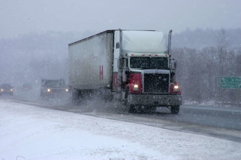 Tips for Handling Snow and Ice When You’re Trucking