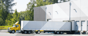 Drop and Hook Trucking: How It Works, Pros, Cons and Rates