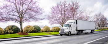 How To Choose the Best Commercial Truck Insurance for New Drivers
