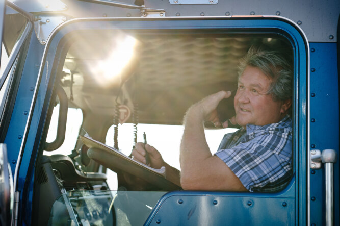 Be Your Own Boss: 14 Steps to Start an Owner-Operator Trucking Business