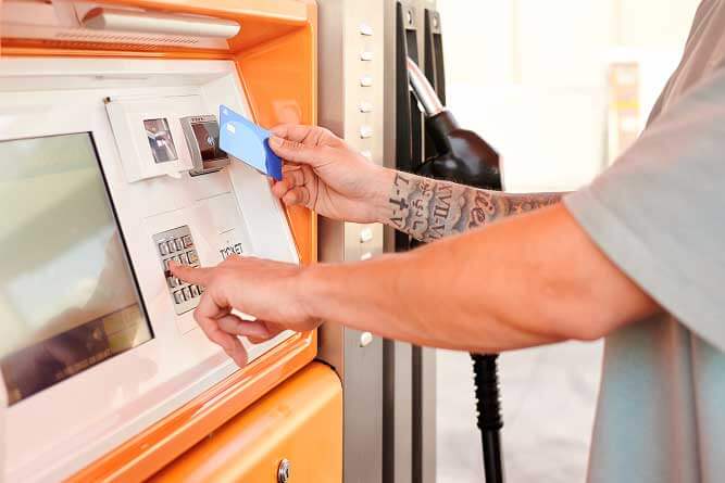 Save more on every gallon with the best fuel cards for owner-operators