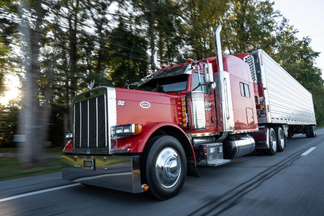 Your Guide to Trucking Opportunities: Different Types of Freight and Equipment